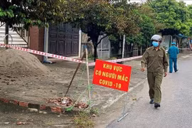 Hàng nghìn giáo viên, học sinh Phú Thọ phải cách ly do ca mắc Covid-19 liên tục tăng