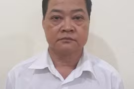 Phó hiệu trưởng sử dụng thuốc phiện tại phòng làm việc