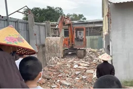 Sự thật Tịnh thất Bồng Lai bị đập nát, thầy trò chắp tay đứng nhìn