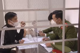 Công an làm việc với đối tượng Lê Phan Đại Dương.