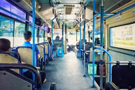 Hà Nội khẩn tìm người đi trên xe buýt 70A Sơn Tây – Cầu giấy