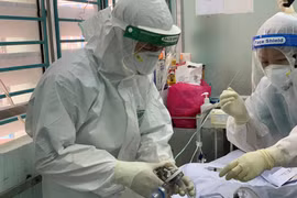 TPHCM: Nhiều trẻ diễn tiến nặng vì vừa mắc Covid-19 vừa mắc bệnh khác