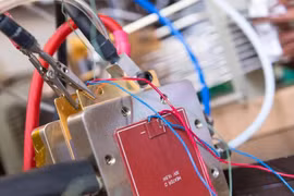 Chất xúc tác mới cho pin nhiên liệu hydro giá rẻ, bền vững môi trường