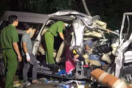 Chưa xác định ai lái xe khách 16 chỗ làm 8 người chết