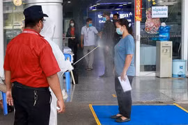 Bên trong Bệnh viện Chợ Rẫy Phnom Penh tại tâm dịch Covid-19