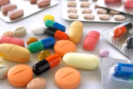 Cục Quản lý Dược yêu cầu không được kinh doanh, sử dụng thuốc không rõ nguồn gốc. (Ảnh minh họa). 