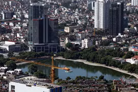 Dự báo nhà đất tiếp tục tăng giá, đầu cơ găm hàng chờ 'ăn đậm'?