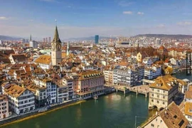 Nơi giàu đến mức chính phủ cho tiền dân không lấy