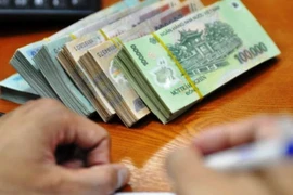 Thu tiền dân lập quỹ ngoài ngân sách, ngàn tỷ chi tiêu không ai rõ