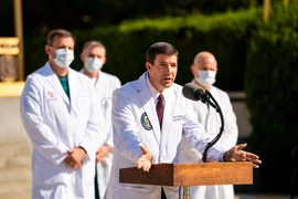 Khi ông Trump là tổng tư lệnh, bác sĩ thường phải gật đầu