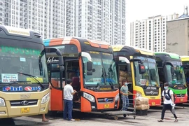 Hà Nội tạm dừng vận tải chở khách đi, đến các tỉnh phía Nam