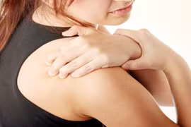 Cứng khớp vai: Nguyên nhân và cách cải thiện tại nhà