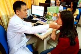 Giám đốc BV Da liễu Trung ương bật mí cách “giữ mãi nét thanh xuân”, chị em cần biết