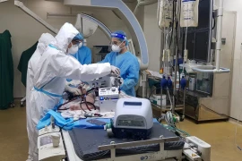Can thiệp nút mạch điều trị ho ra máu ở bệnh nhân Covid-19