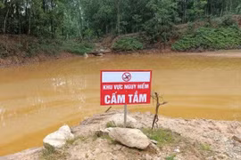 Thanh Hóa: 2 học sinh lớp 5 chết đuối khi tắm dưới hố công trình