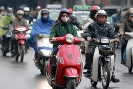 Những phụ kiện chống rét dành cho người đi xe máy