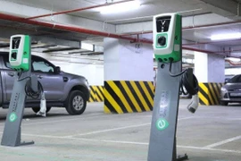 Hai nghìn trạm sạc xe điện VinFast đang được triển khai thế nào?