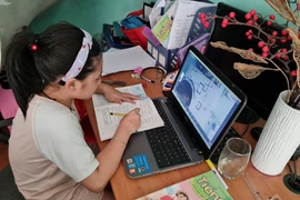 Hà Nội bất ngờ cho học sinh nghỉ hè sớm, phụ huynh rần rần phản đối