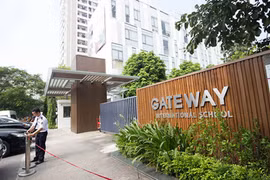 Học sinh Trường Gateway tử vong: Các vết thương trên người cháu Long xuất hiện do đâu?