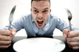 Cơn đói khiến ta khó kiểm soát cảm xúc 