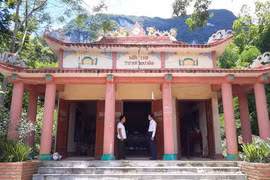 Về vùng biên nghe chuyện Tư Mã Hai Đào