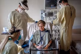 Cố tình nhiễm Omicron để tạo miễn dịch lai là hành vi nguy hiểm