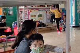 Cuộc sống của 75 trẻ mầm non ở khu cách ly