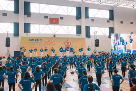TPHCM: 700 người tham gia đồng diễn Yoga