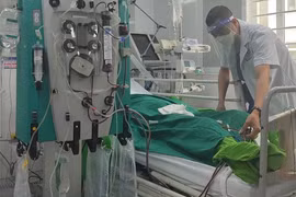 Uống thuốc nam chữa viêm dạ dày, người đàn ông bị suy đa tạng