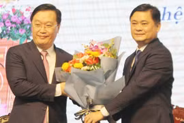 Ông Nguyễn Đức Trung làm Chủ tịch UBND tỉnh Nghệ An