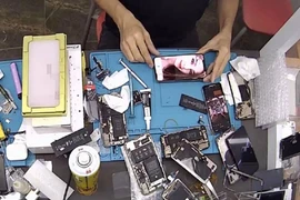 Người dùng cần trang bị các kiến thức về bảo mật trước khi mang điện thoại đi sửa để tránh bị xâm phạm quyền riêng tư.