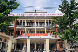 Chuyện thật như đùa: 17 lãnh đạo sở, ngành Ninh Bình phải thi lại công chức