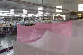 Nới lỏng "3 tại chỗ", tiêm văcxin ngừa Covid-19, duy trì sản xuất khi dịch bệnh kéo dài