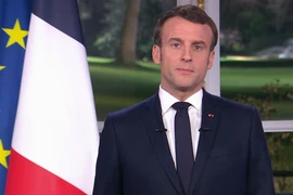 Tổng thống Pháp Emmanuel Macron dương tính với COVID-19