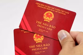 Thẻ đảng viên, thẻ nhà báo… vẫn làm được thủ tục đi máy bay