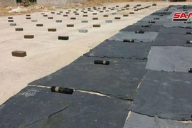 Quân đội Syria lại phát hiện và thu giữ 1 kho vũ khí lớn tại Damascus, Quneitra