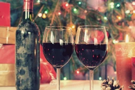 Tự chế thảo dược trị tóc bạc