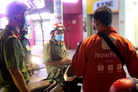  TPHCM xử phạt hàng nghìn trường hợp không đeo khẩu trang khi ra đường