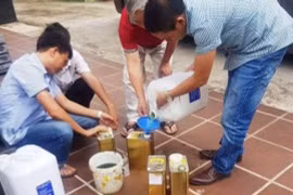 Quản lý thị trường nói gì về kiểm tra chất lượng xăng dầu?