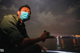 Trắng đêm bảo vệ "vùng xanh" trên biển tại xã đảo duy nhất ở TPHCM