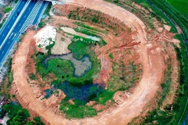 Vòng xoay cao tốc 34.500 tỷ 'đứng bánh' vì hết hạn vay vốn