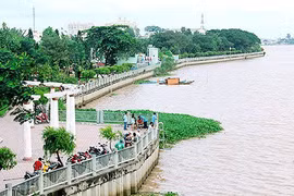 Xây dựng công viên và kè sông Đồng Nai