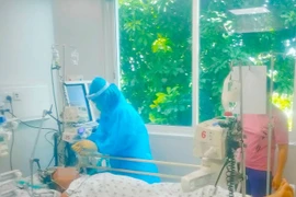 Trẻ thừa cân béo phì dễ mắc Covid-19 nặng