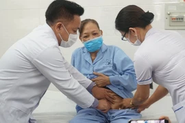 Can thiệp nội mạch điều trị phình mạch máu