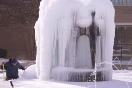 Tổng thống Biden sẽ ban bố tình trạng thảm họa nghiêm trọng ở Texas