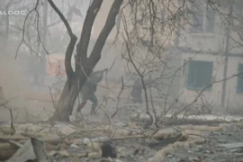 Video: Trận chiến giành Mariopol – góc nhìn người trong cuộc, trailer phim tài liệu Bên bờ vực thẳm