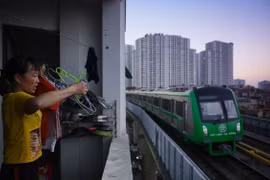 Đường sắt Cát Linh chỉ hoạt động khi cây xăng ở ga La Khê đóng cửa?