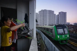 Đường sắt Cát Linh chỉ hoạt động khi cây xăng ở ga La Khê đóng cửa?