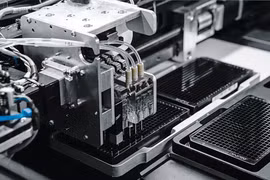 Robot xác định chính xác loại kháng sinh phù hợp cho bệnh nhân