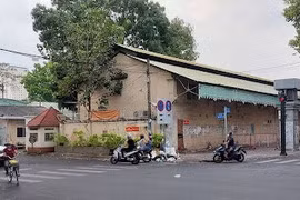 Khu đất 132 Đào Duy Từ, phường 6, quận 10, TPHCM.